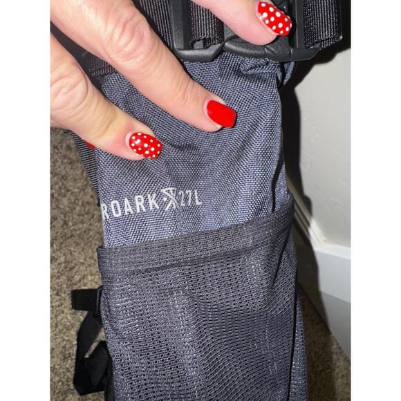 NEW Roark Passenger 27L 2.0 Backpack, Travel Day Pack with Laptop Storage Blue - Picture 5 of 9